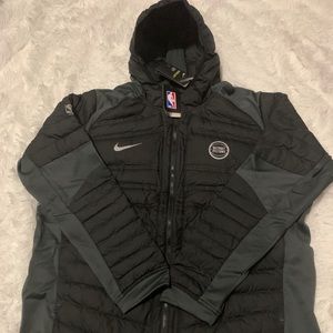 Nike Detroit Pistons Team-Issued Aeroloft Jacket